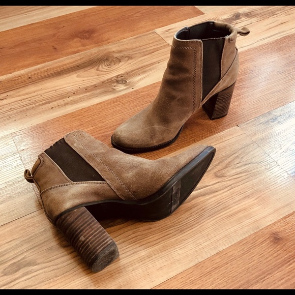 suede boots - Picture 2 of 6